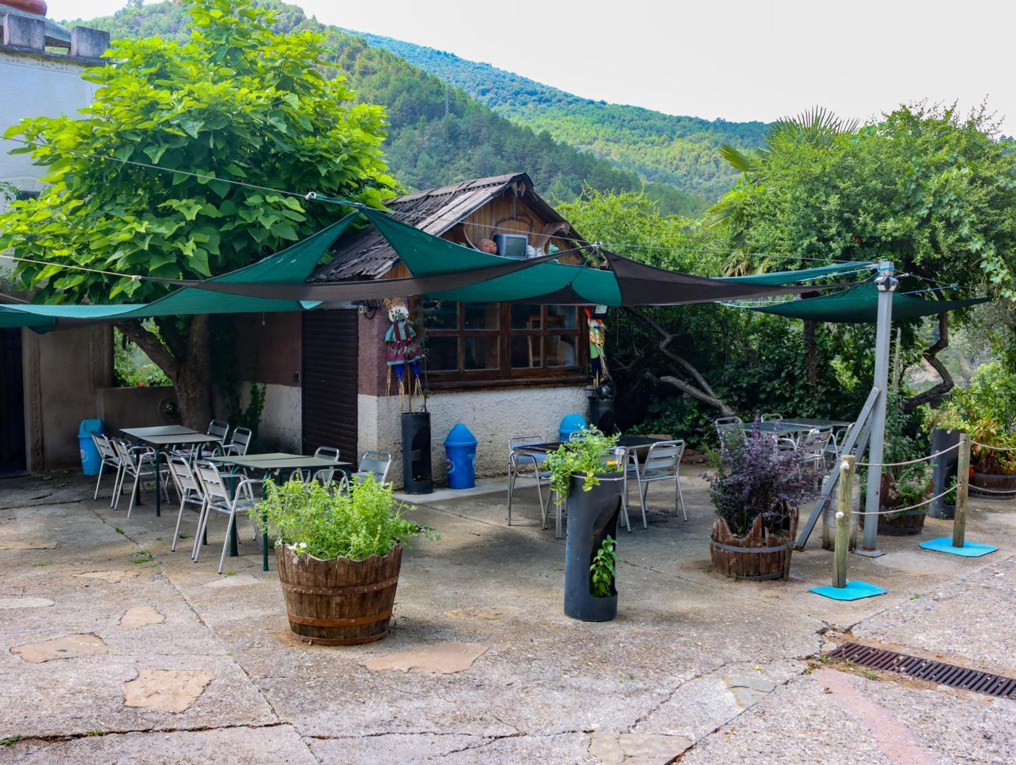 Las Bodegas De Claveria El Humo de Muro Ngoại thất bức ảnh