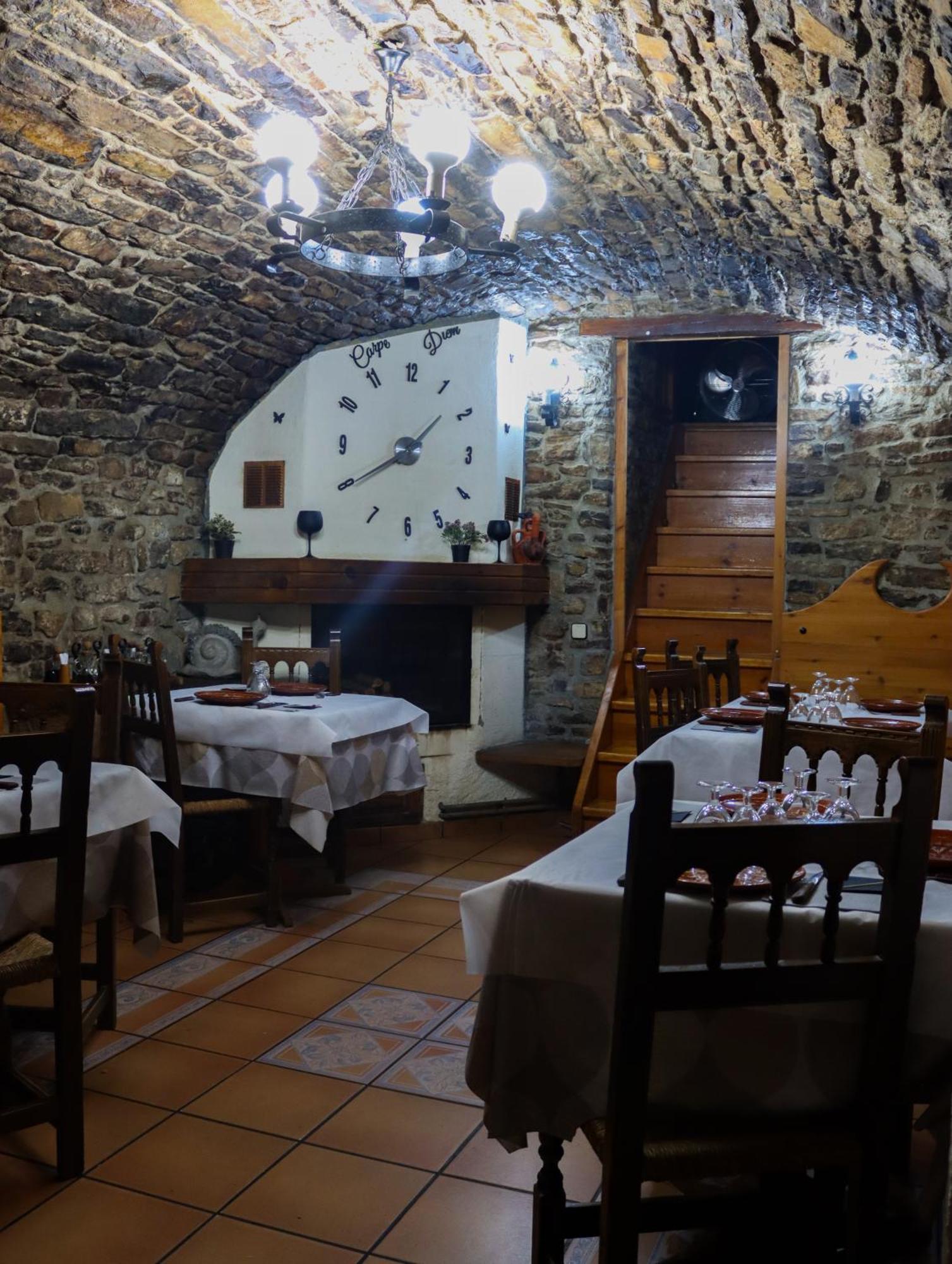 Las Bodegas De Claveria El Humo de Muro Ngoại thất bức ảnh
